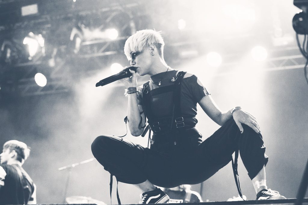 leeds_festival2016_tonight_alive-4