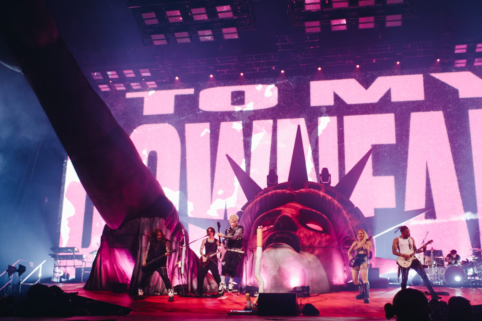 machine gun kelly lost americana tour 2026 manchester co op arena live 