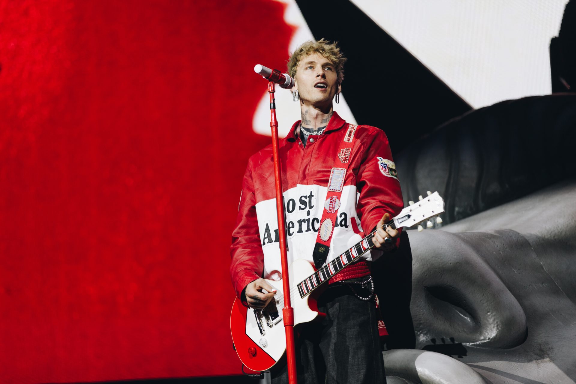 machine gun kelly lost americana tour 2026 manchester co op arena live 