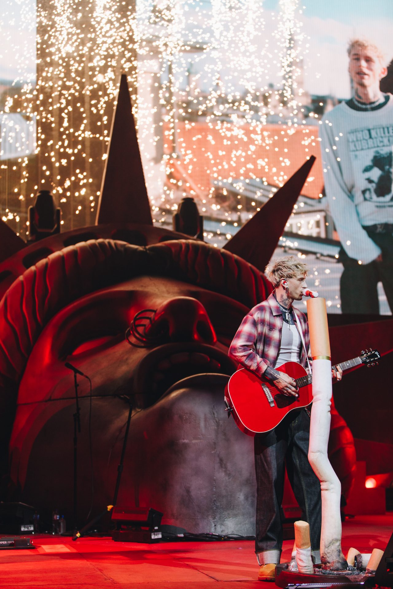 machine gun kelly lost americana tour 2026 manchester co op arena live 