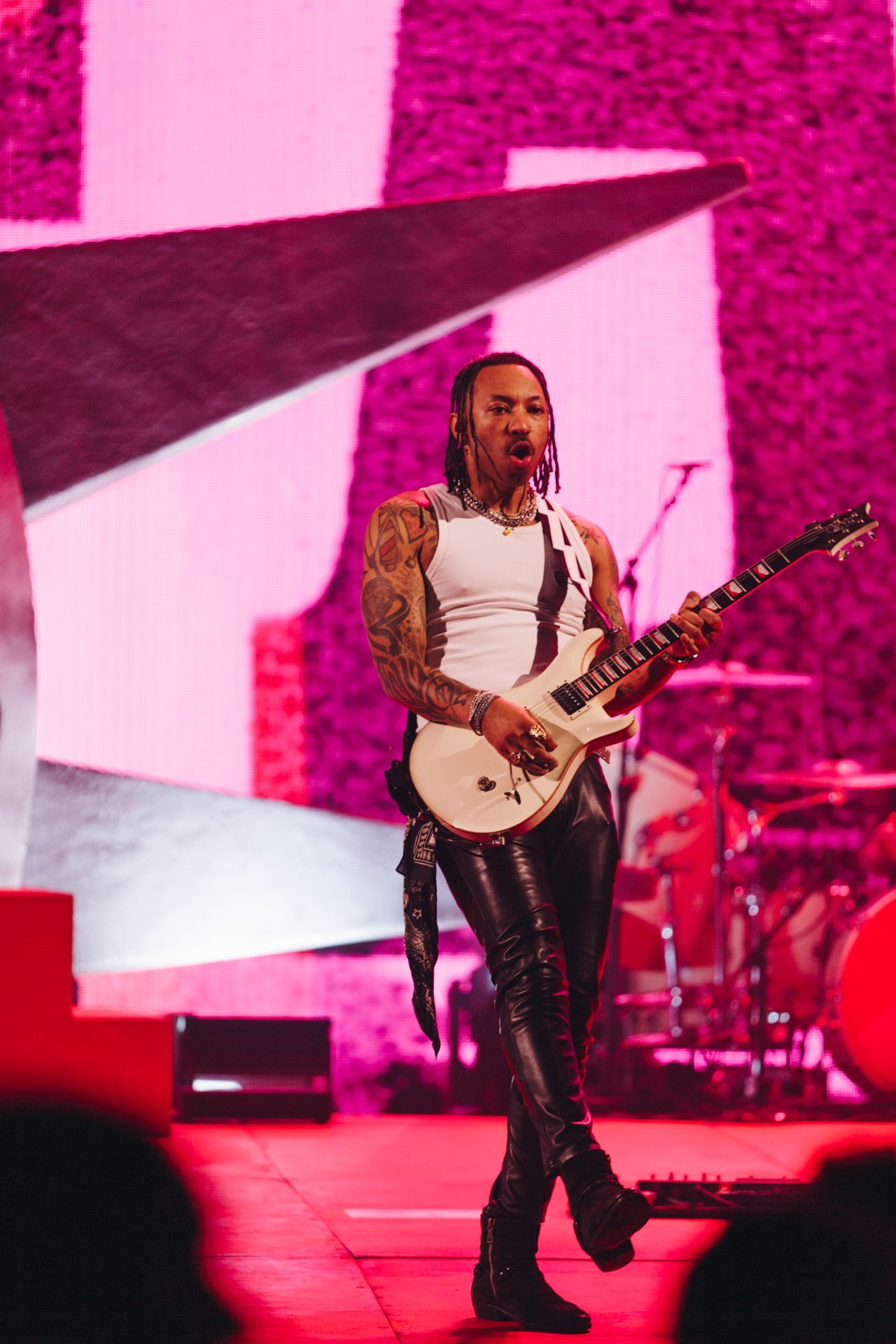 machine gun kelly lost americana tour 2026 manchester co op arena live 