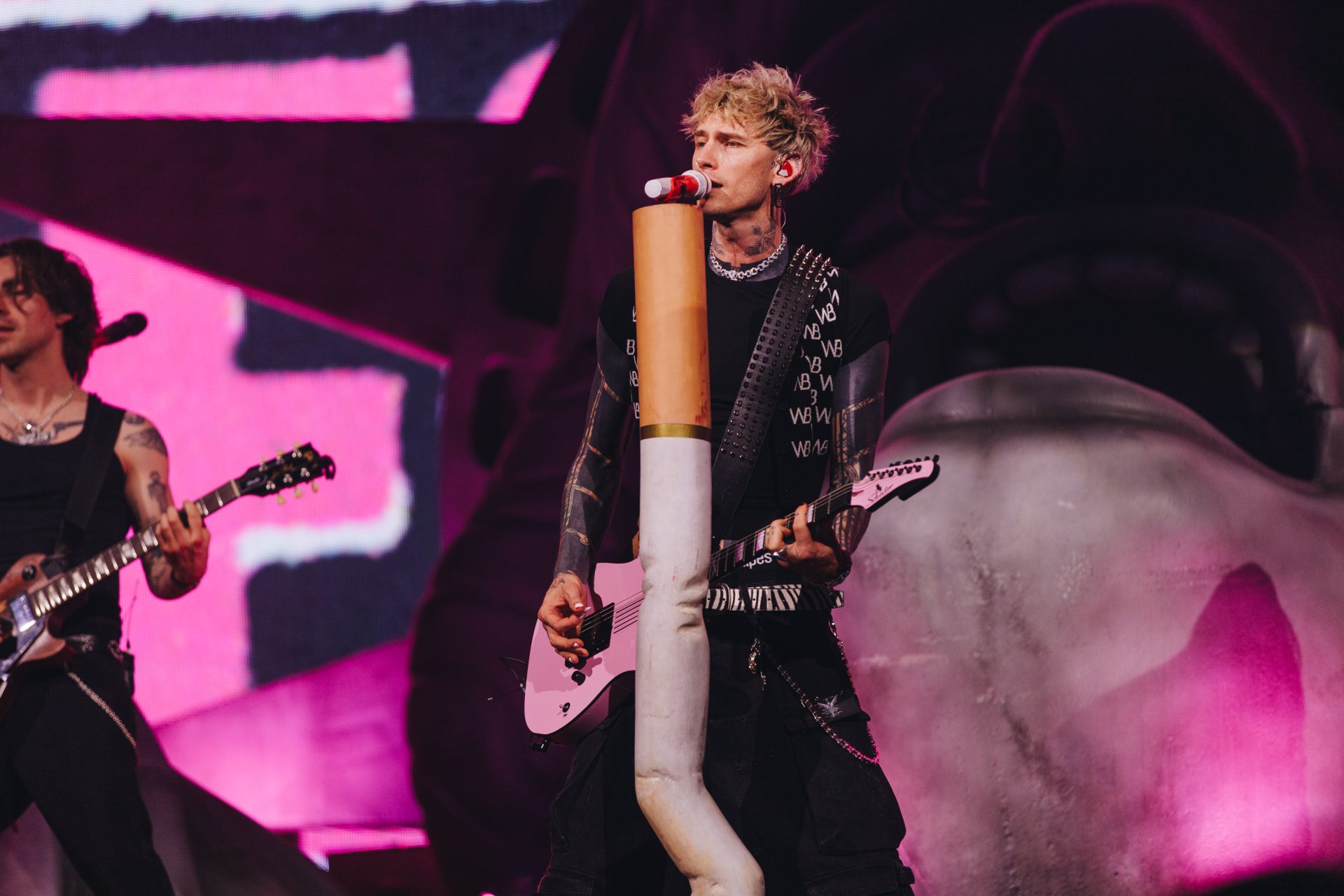 machine gun kelly lost americana tour 2026 manchester co op arena live 